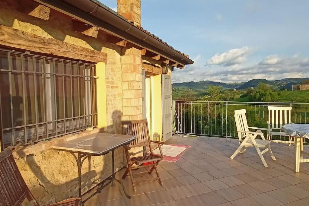La Terrazza In Collina Apartment Monte Orsello Bagian luar foto